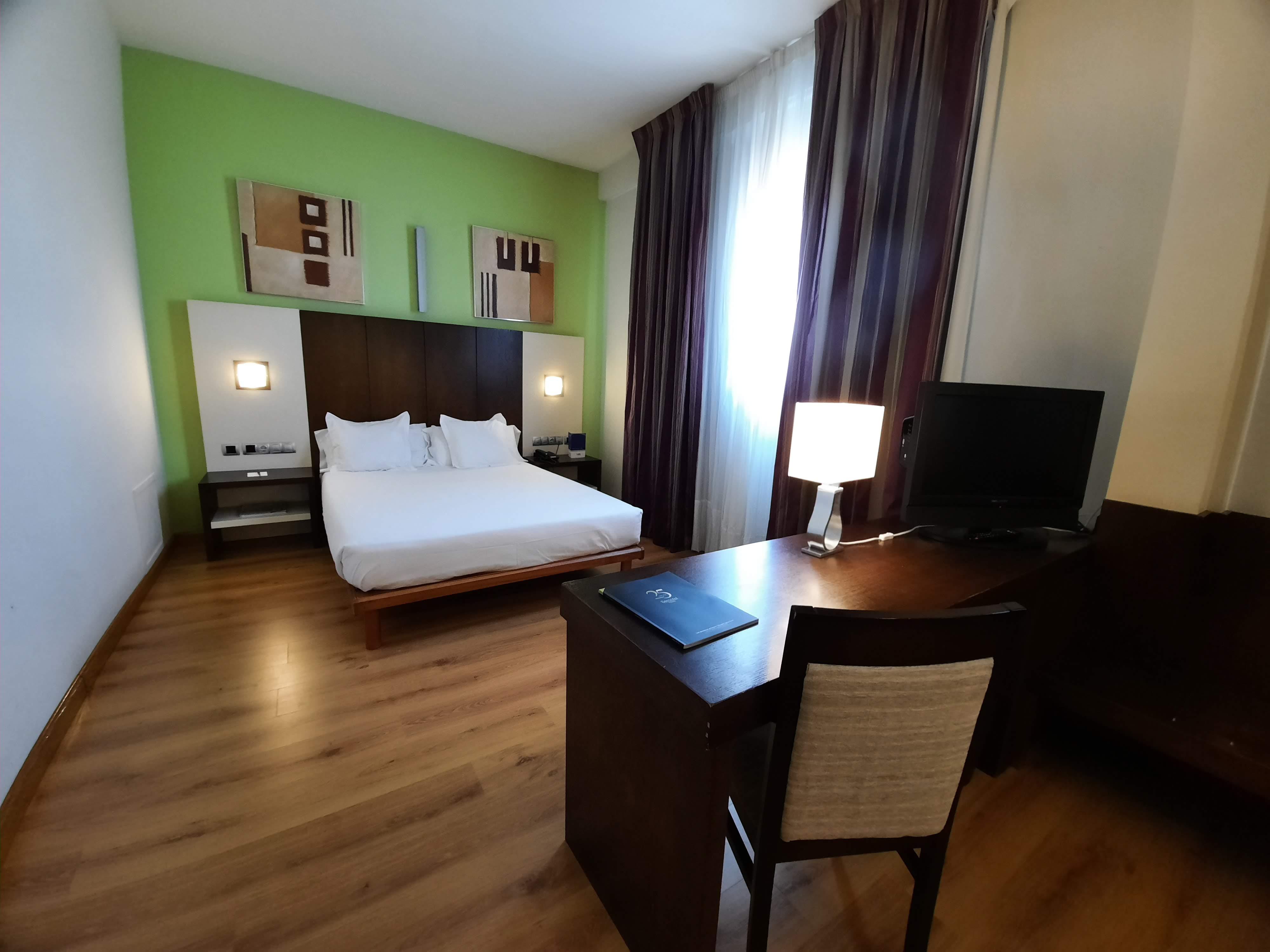 Hotel La Borona 기욘 외부 사진