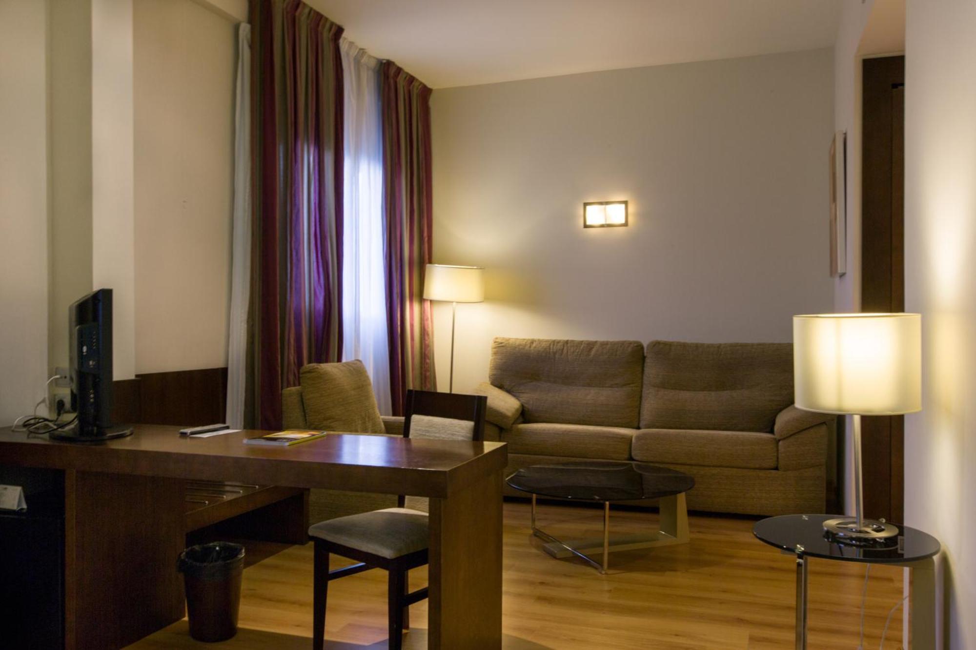 Hotel La Borona 기욘 객실 사진