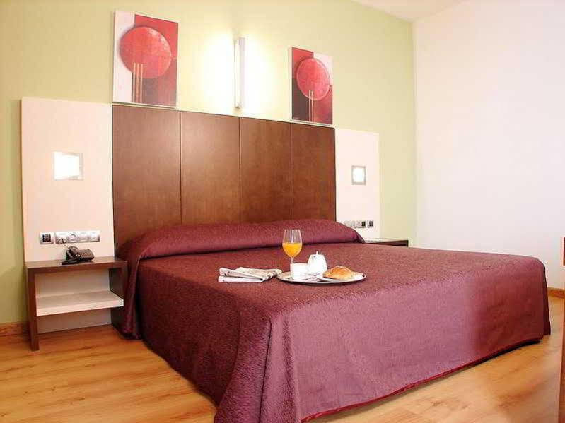 Hotel La Borona 기욘 외부 사진